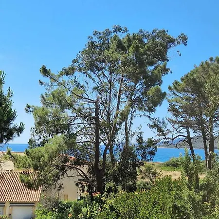 With Balcony - Sea View Appartamento